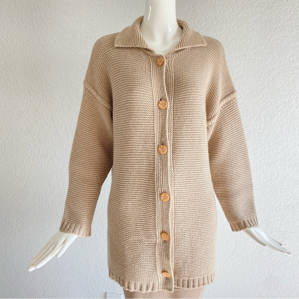 Margaret O'Leary beige cashmere blend sweater